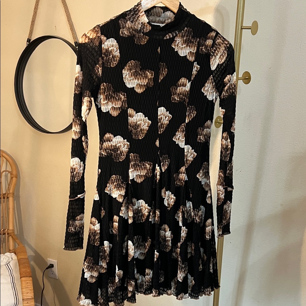 Promesa Black and Brown Floral Long Sleeve Dress